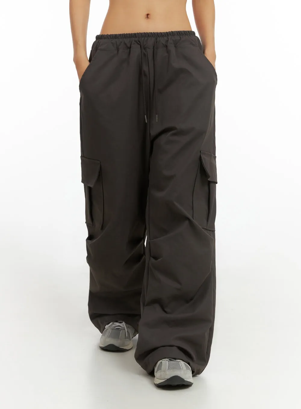 Cargo Pintuck Wide-Leg Pants IS402