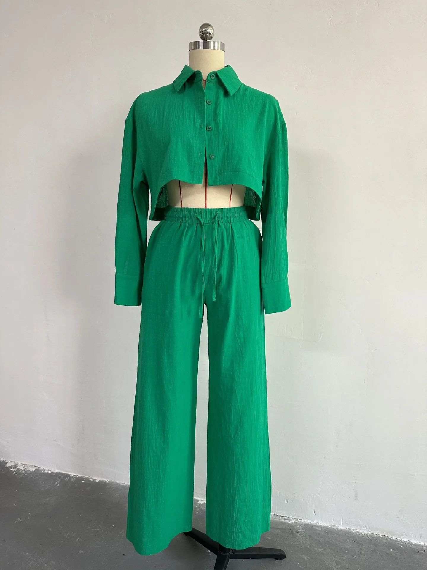 Fashion solid color short shirt wide leg pants set AY3135