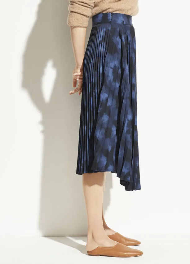 VINCE - Winter Tie Dye Pleated Skirt in Hydra