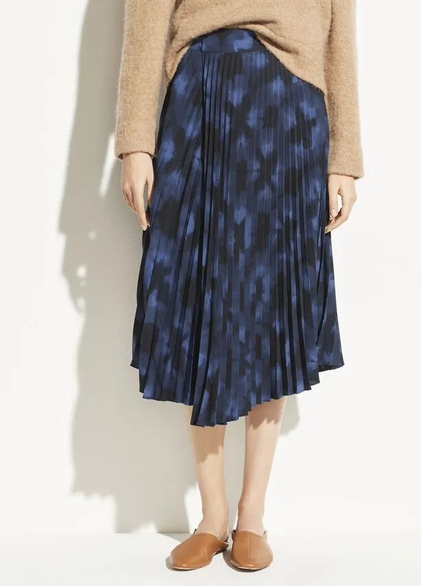 VINCE - Winter Tie Dye Pleated Skirt in Hydra