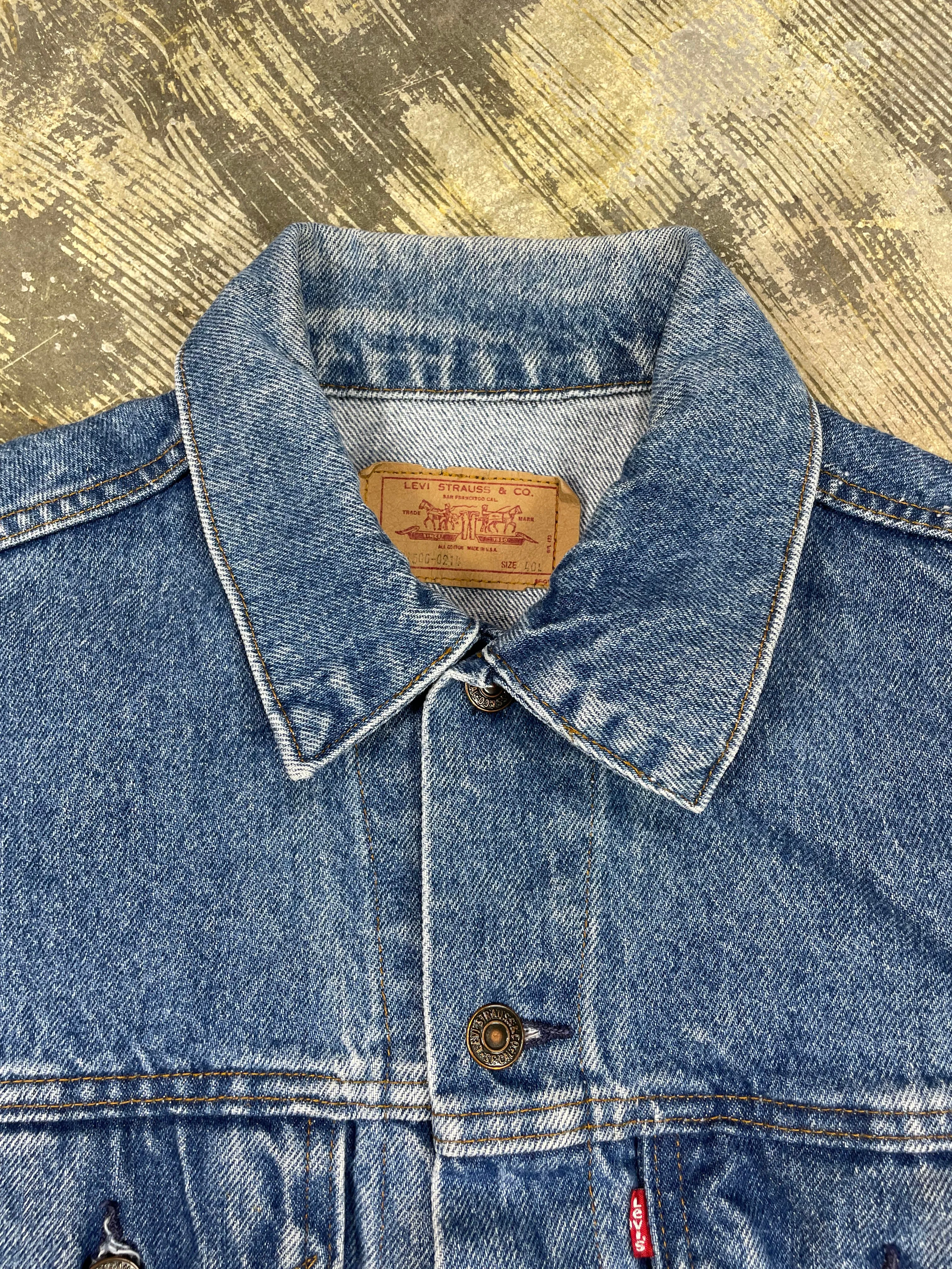 Vintage Levi Premium Wash Denim Trucker Jacket (JYJ-170)