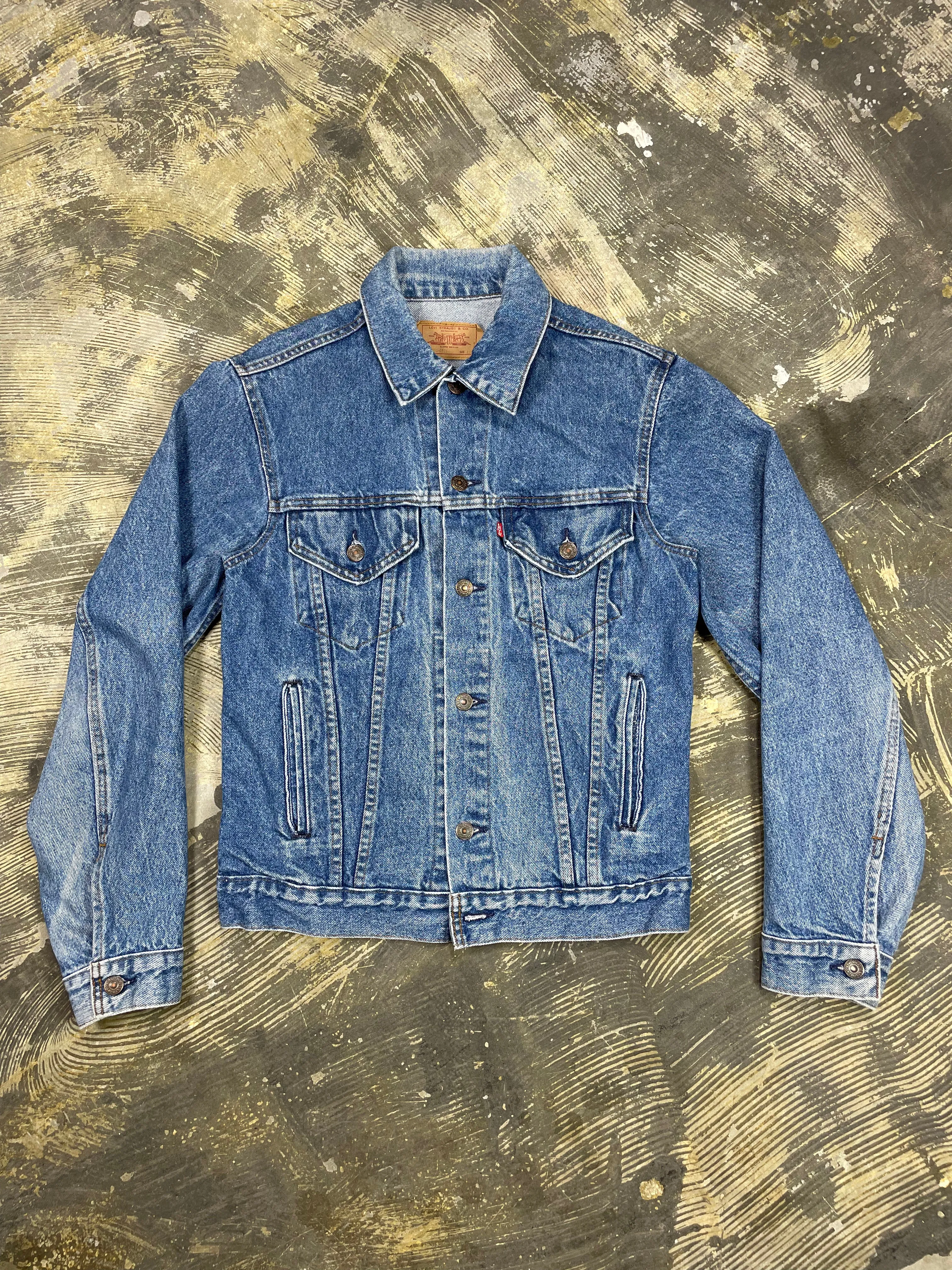 Vintage Levi Premium Wash Denim Trucker Jacket (JYJ-170)