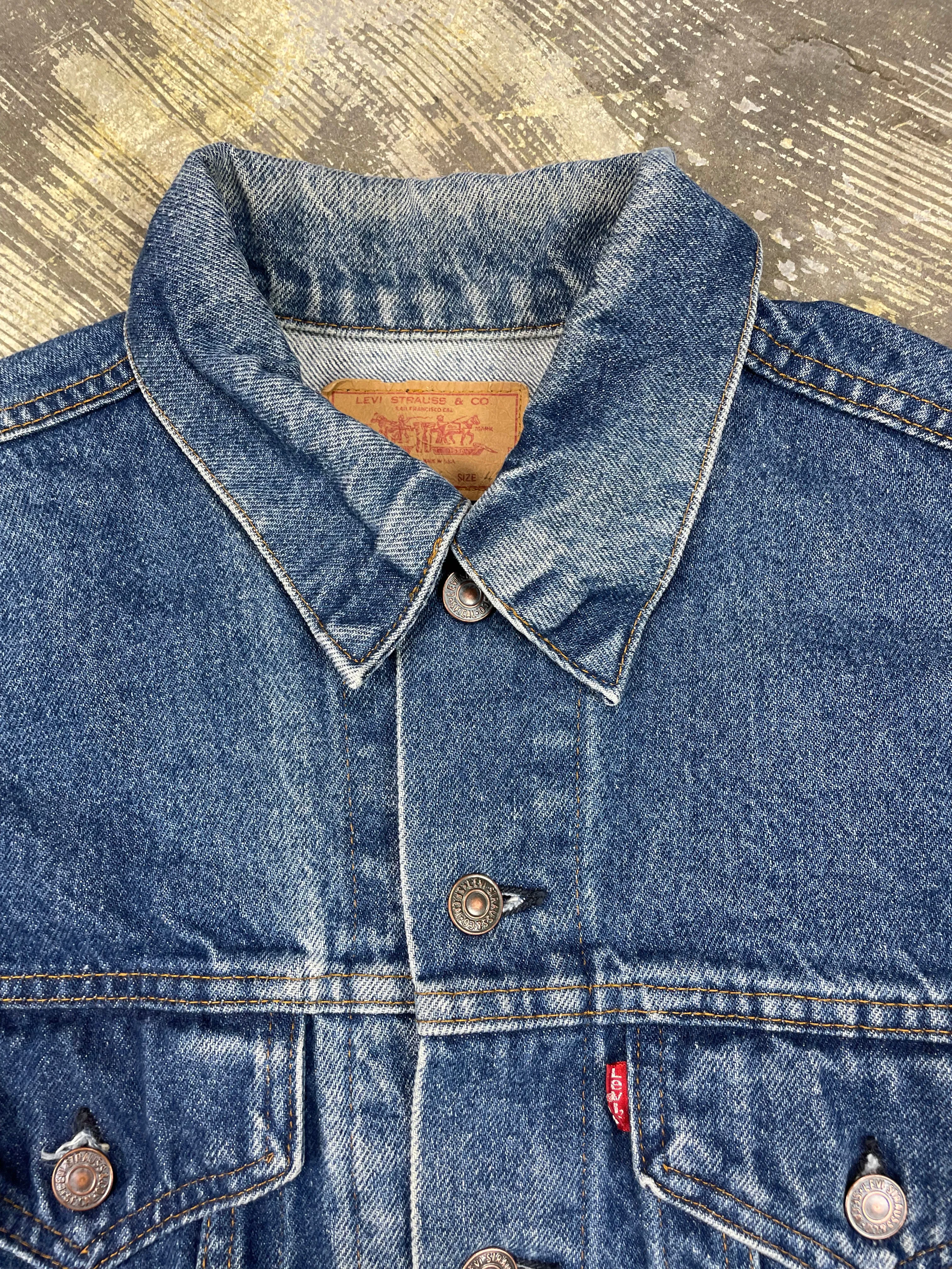 Vintage Levi Premium Wash Denim Trucker Jacket (JYJ-173)